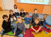 Odwiedziny starszaków w klasie pierwszej